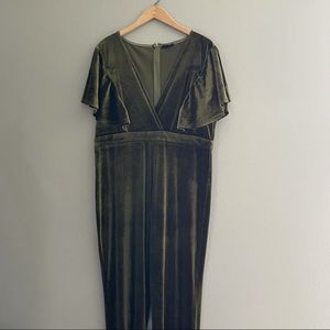 A. Peach Emerald Green Crushed Velvet Jumpsuit 2X